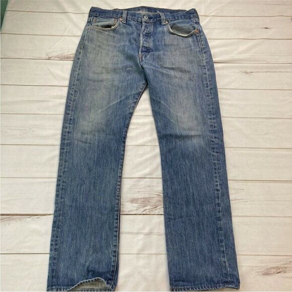 Levi's Medium Wash Straight Leg Jeans - Picture 1 of 9